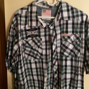 Rolling paper plaid shirt shirt sleeve.